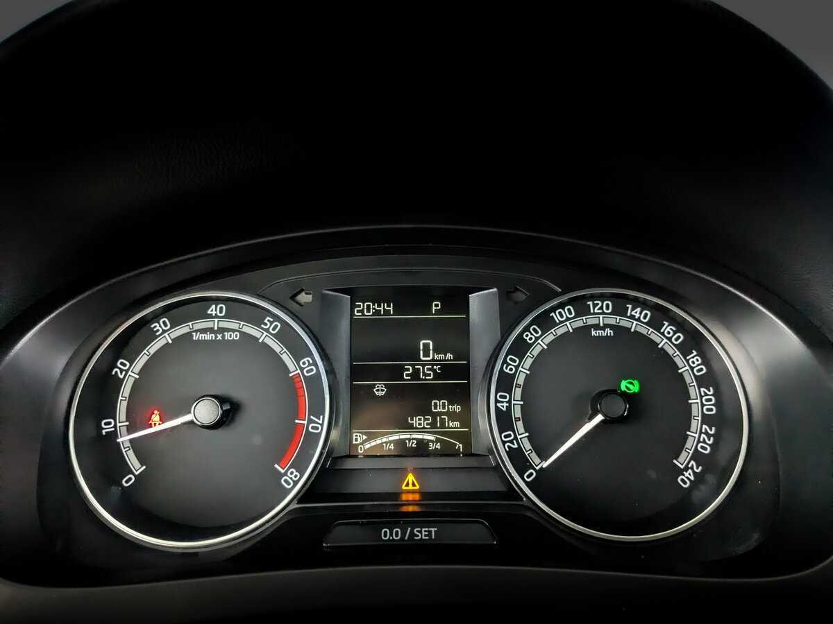 Skoda Rapid с пробегом — 2019 год. Фото: #10
