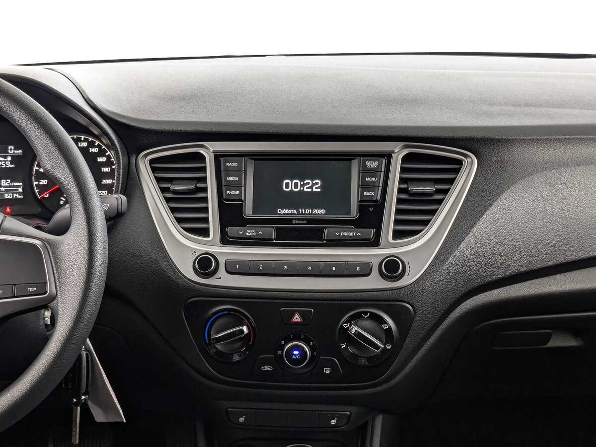 Hyundai Solaris с пробегом — 2022 год. Фото: #12