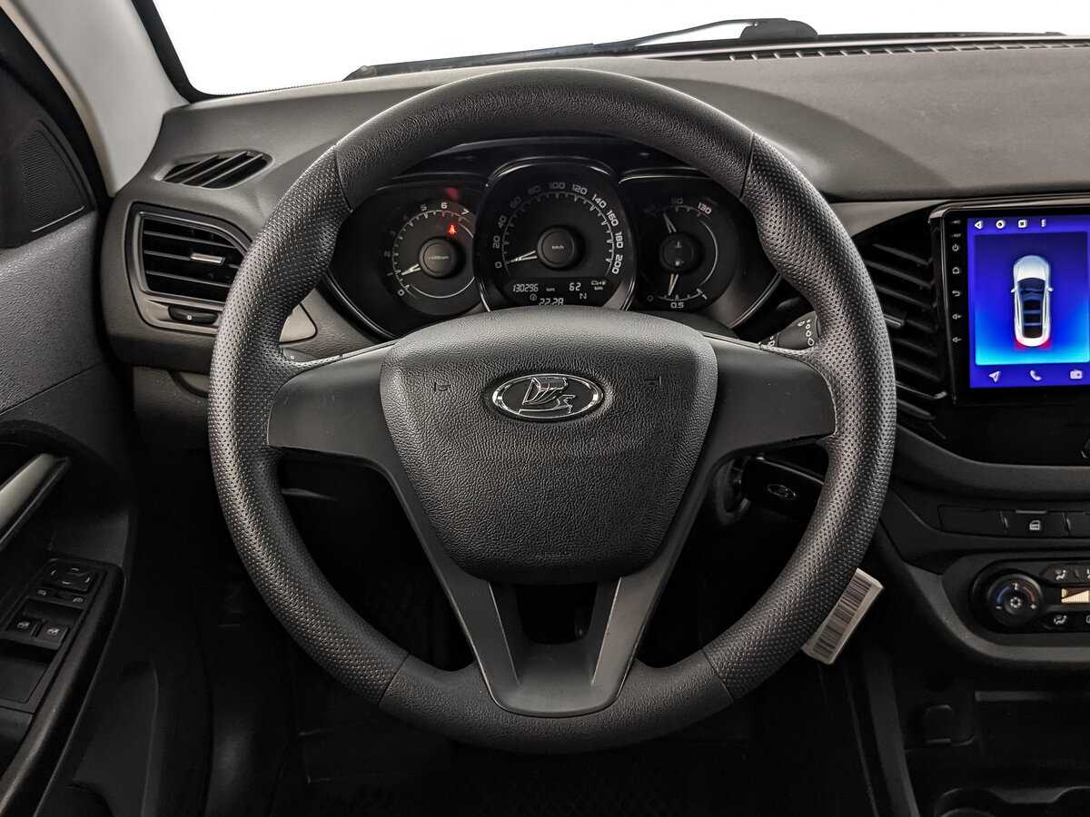 Lada (ВАЗ) Vesta с пробегом — 2016 год. Фото: #17