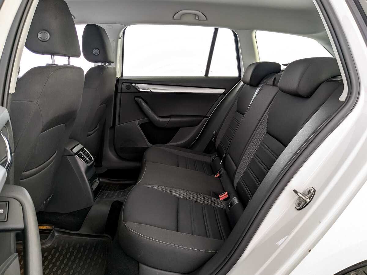 Skoda Octavia с пробегом — 2017 год. Фото: #9
