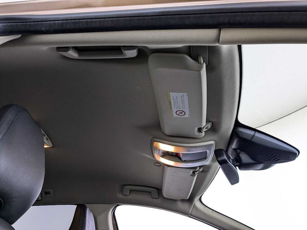 Volvo XC60 с пробегом — 2012 год. Фото: #18