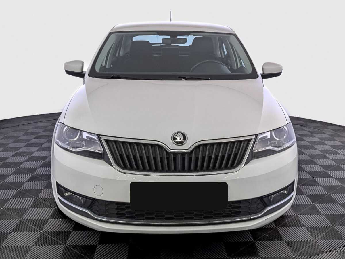 Skoda Rapid с пробегом — 2018 год. Фото: #1
