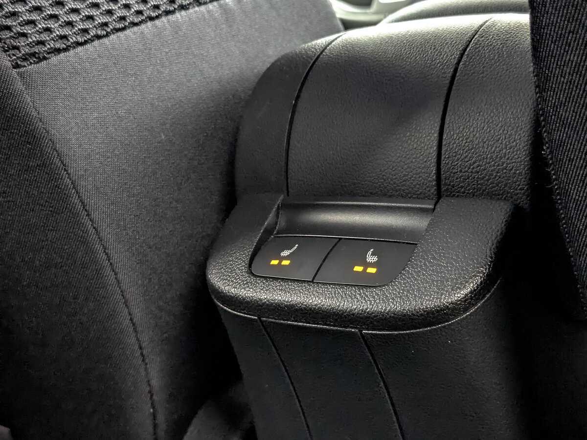 Skoda Rapid с пробегом — 2019 год. Фото: #23