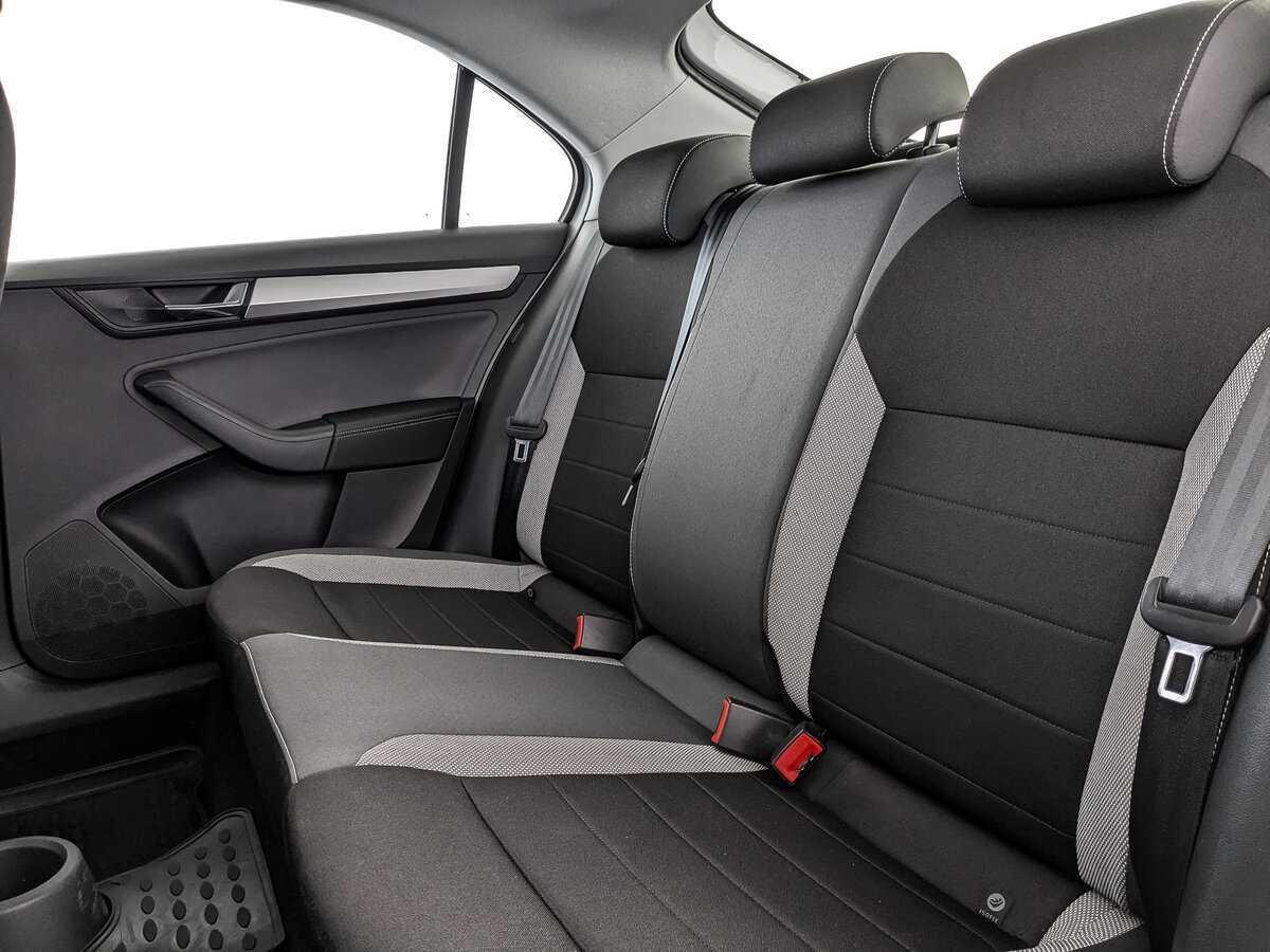 Skoda Rapid с пробегом — 2019 год. Фото: #13