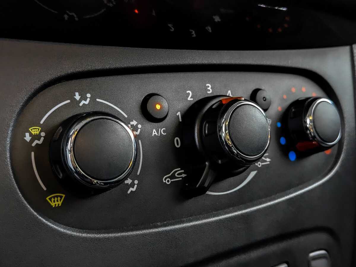 Renault Logan с пробегом — 2021 год. Фото: #20