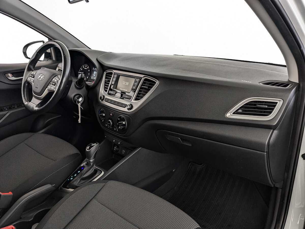 Hyundai Solaris с пробегом — 2019 год. Фото: #8