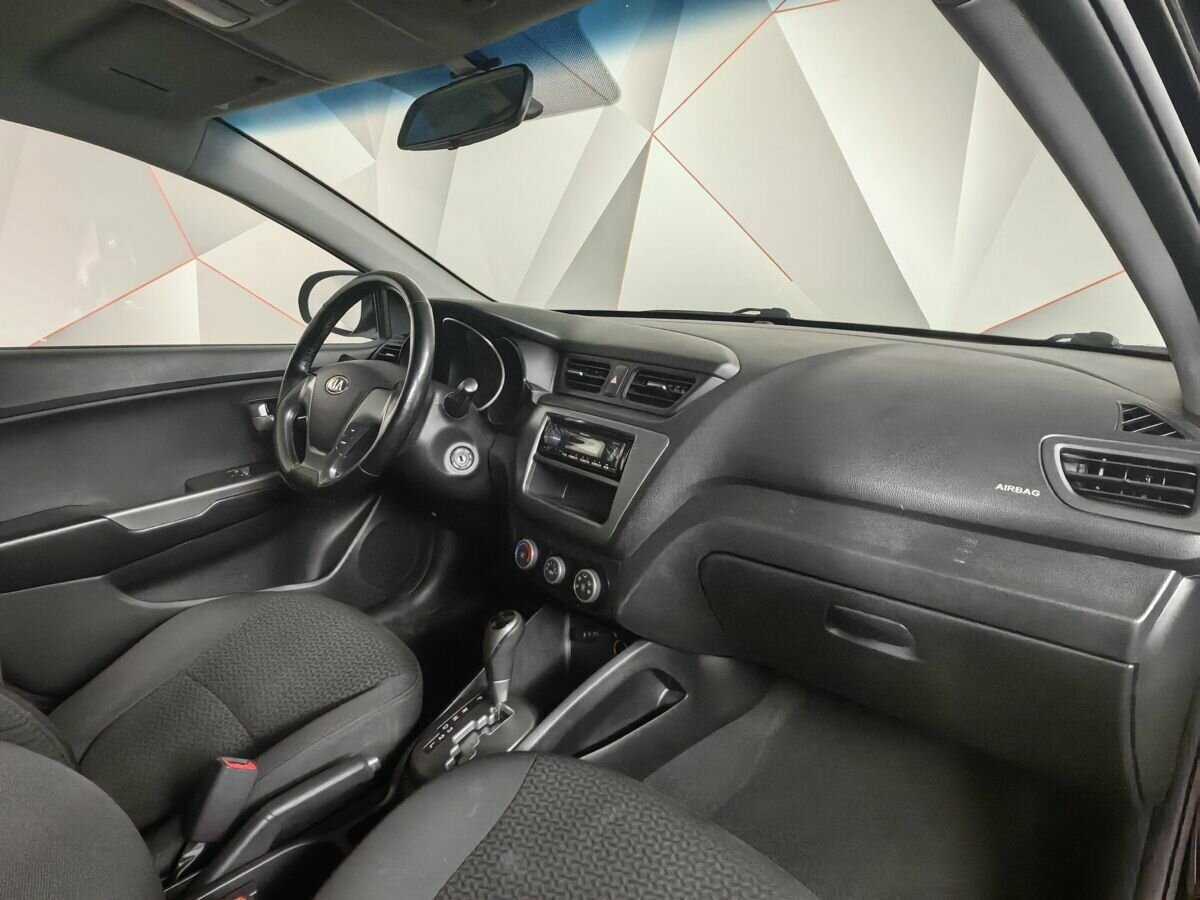 Kia Rio с пробегом — 2015 год. Фото: #8
