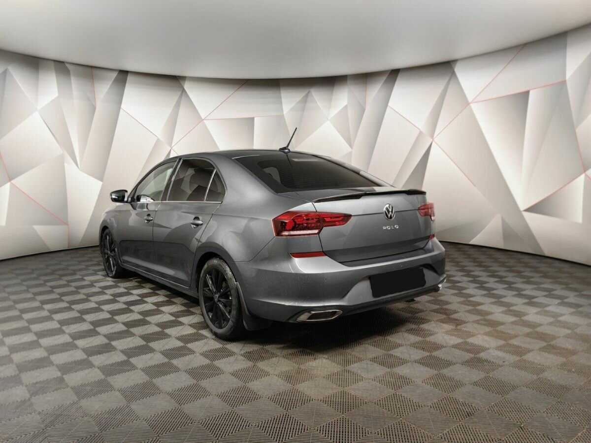 Volkswagen Polo с пробегом — 2021 год. Фото: #3
