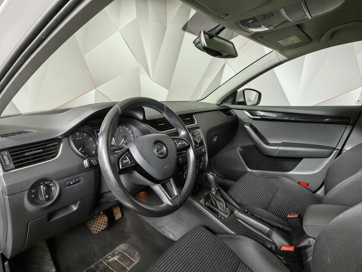 Skoda Octavia с пробегом — 2015 год. Фото: #13