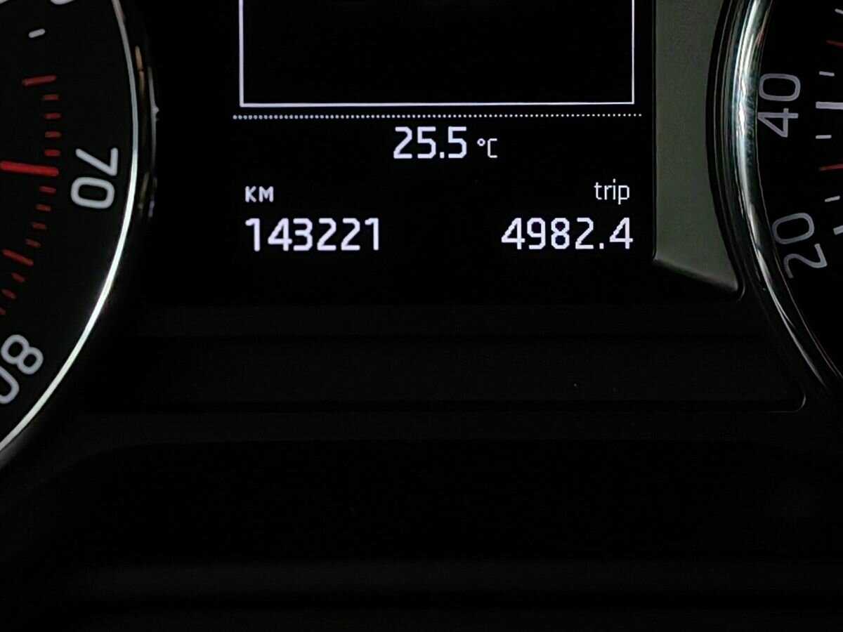 Skoda Octavia с пробегом — 2015 год. Фото: #15