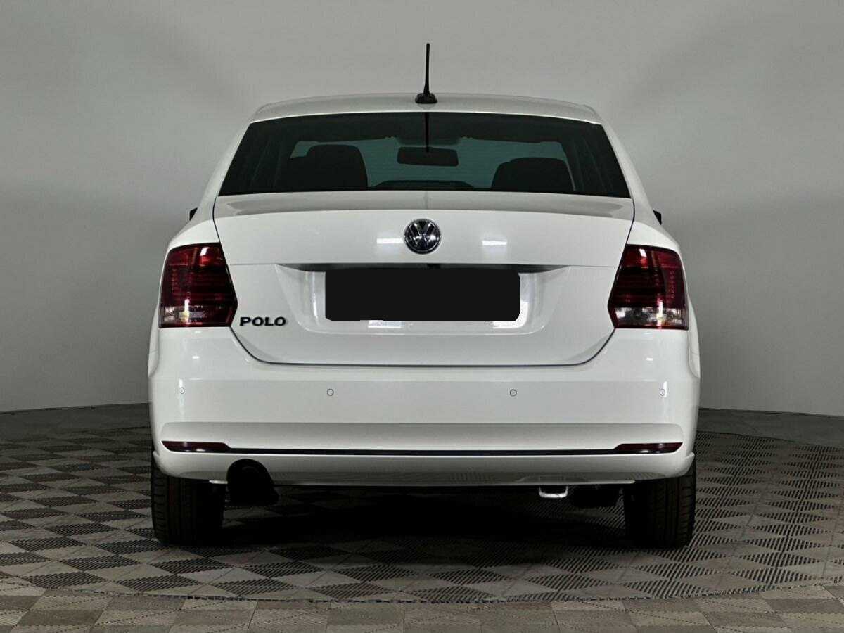 Volkswagen Polo с пробегом — 2018 год. Фото: #3
