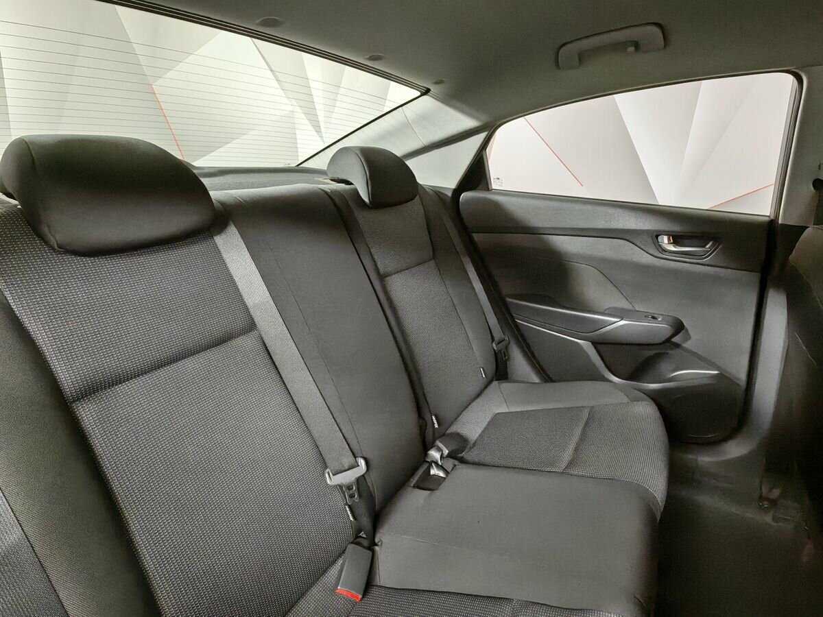 Hyundai Solaris с пробегом — 2021 год. Фото: #12