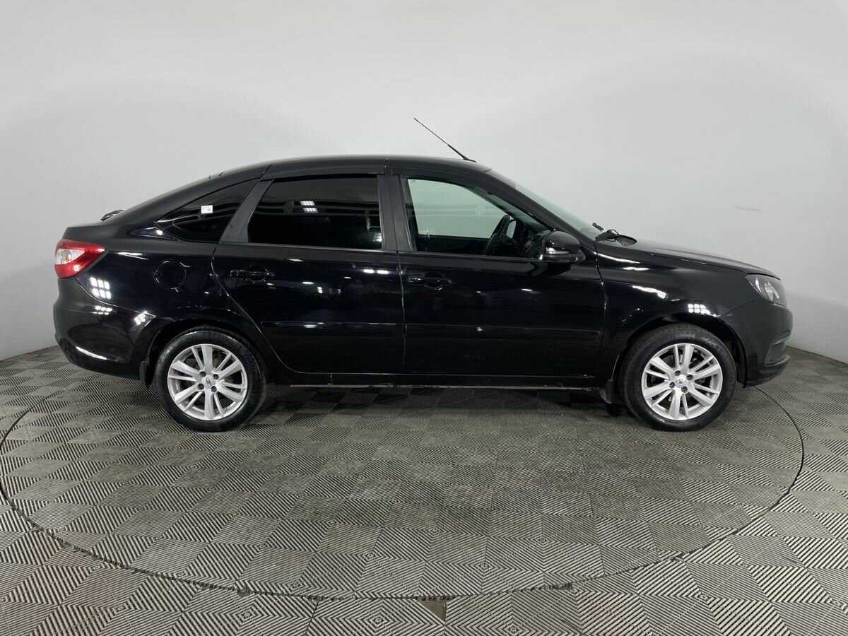 Lada (ВАЗ) Granta с пробегом — 2019 год. Фото: #3