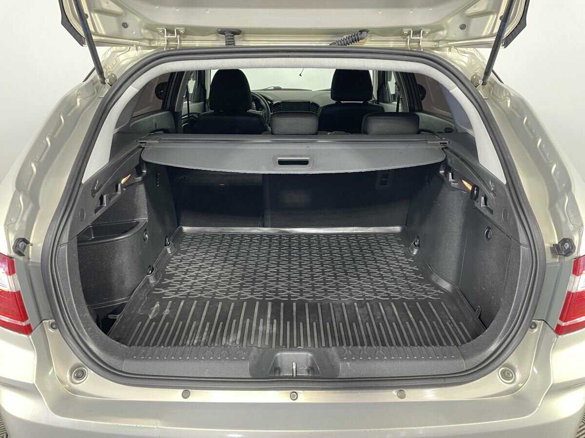 Lada (ВАЗ) Vesta с пробегом — 2018 год. Фото: #17