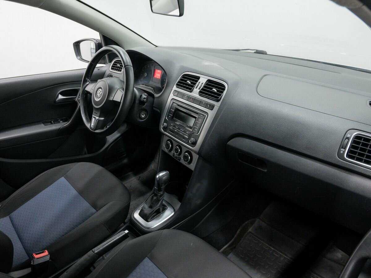 Volkswagen Polo с пробегом — 2013 год. Фото: #5