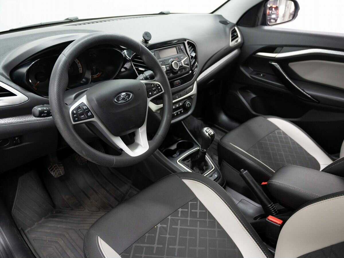 Lada (ВАЗ) Vesta с пробегом — 2020 год. Фото: #6