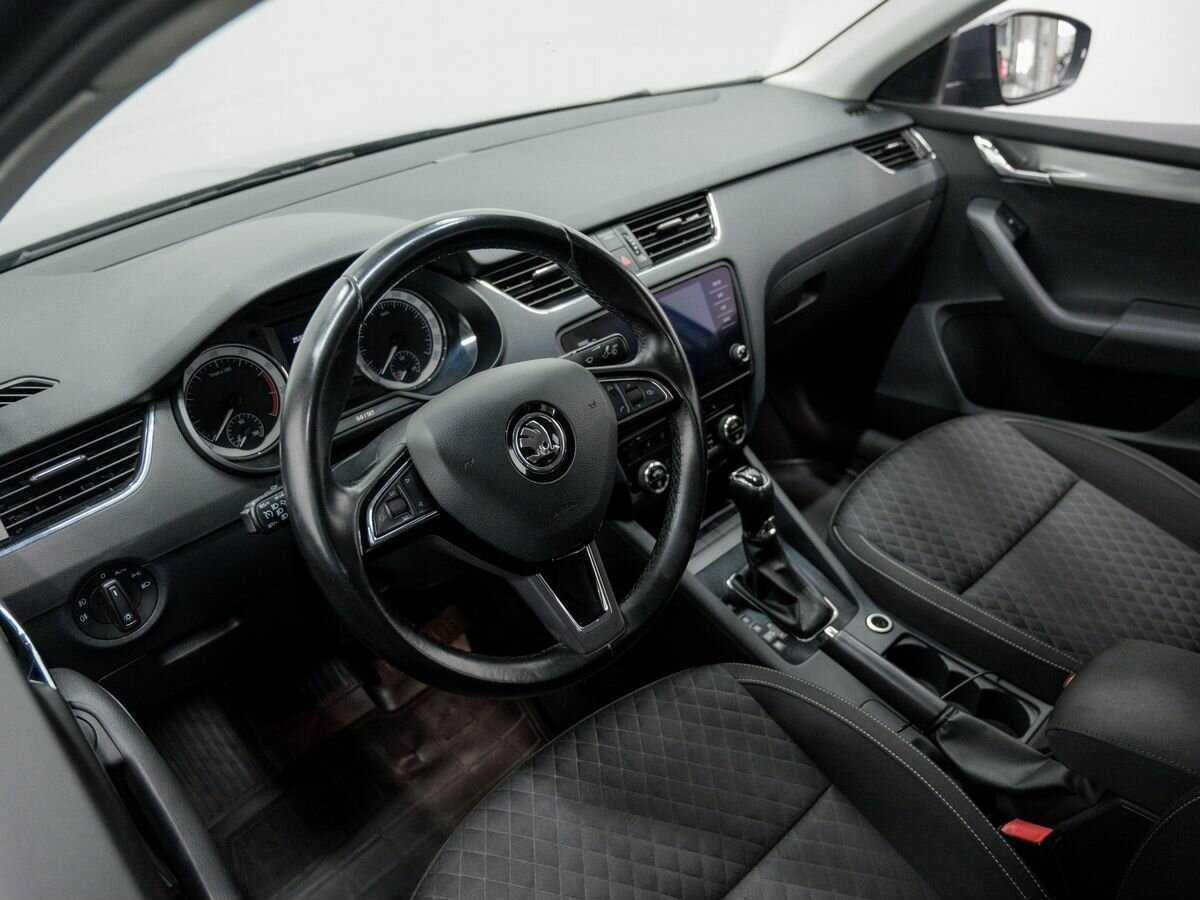 Skoda Octavia с пробегом — 2017 год. Фото: #12