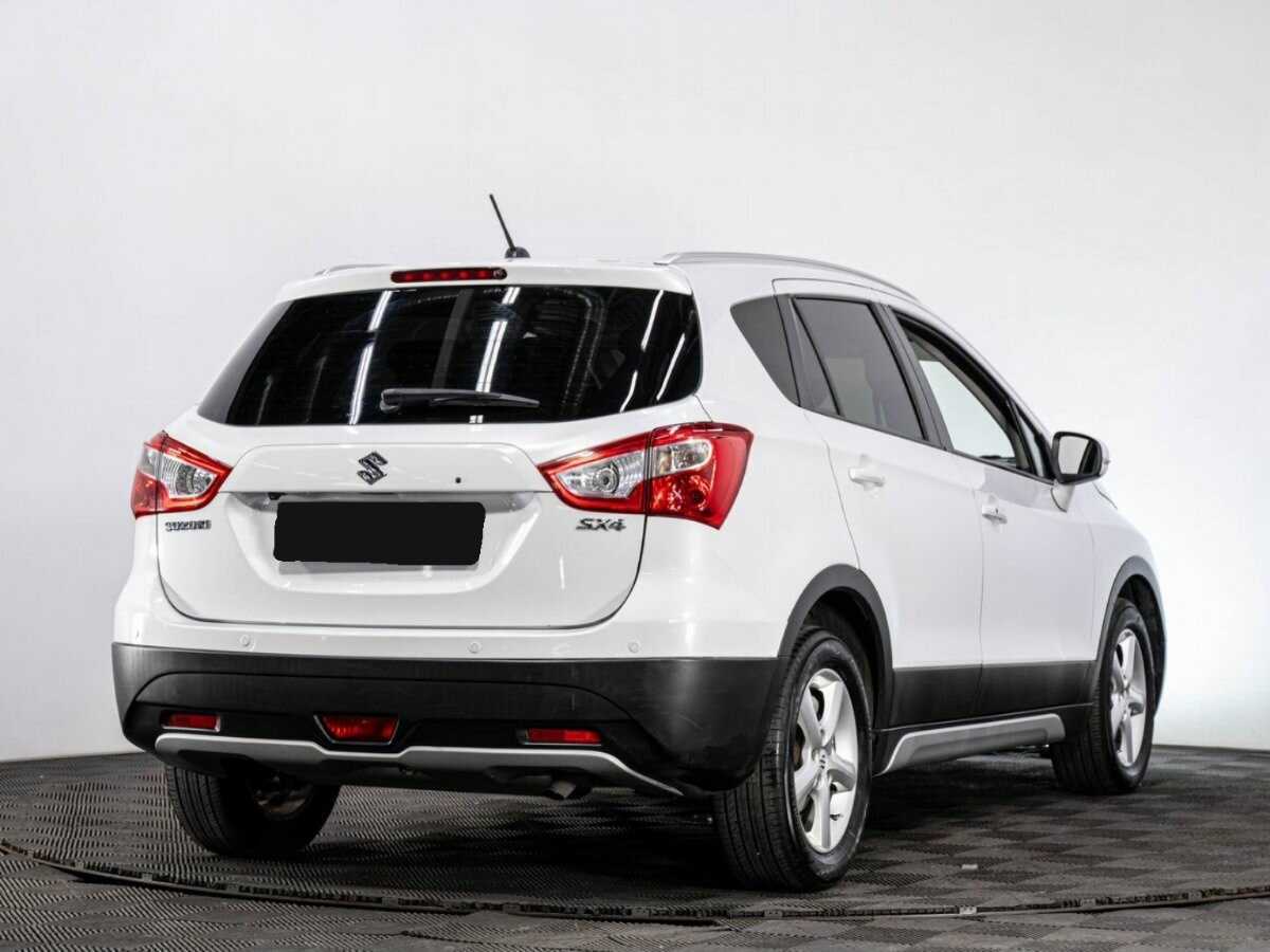 Suzuki SX4 с пробегом — 2014 год. Фото: #3