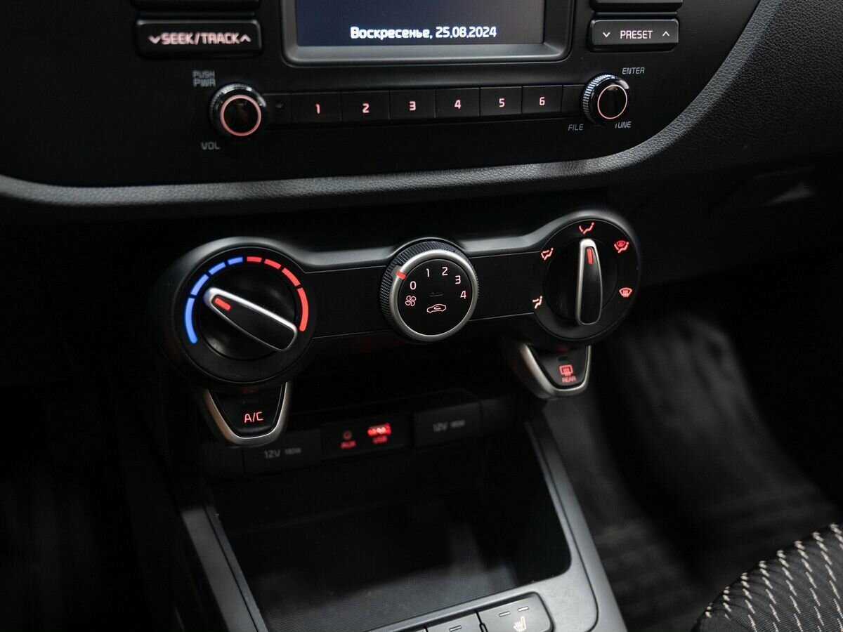 Kia Rio с пробегом — 2019 год. Фото: #18