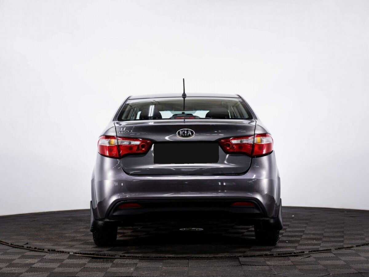 Kia Rio с пробегом — 2014 год. Фото: #4