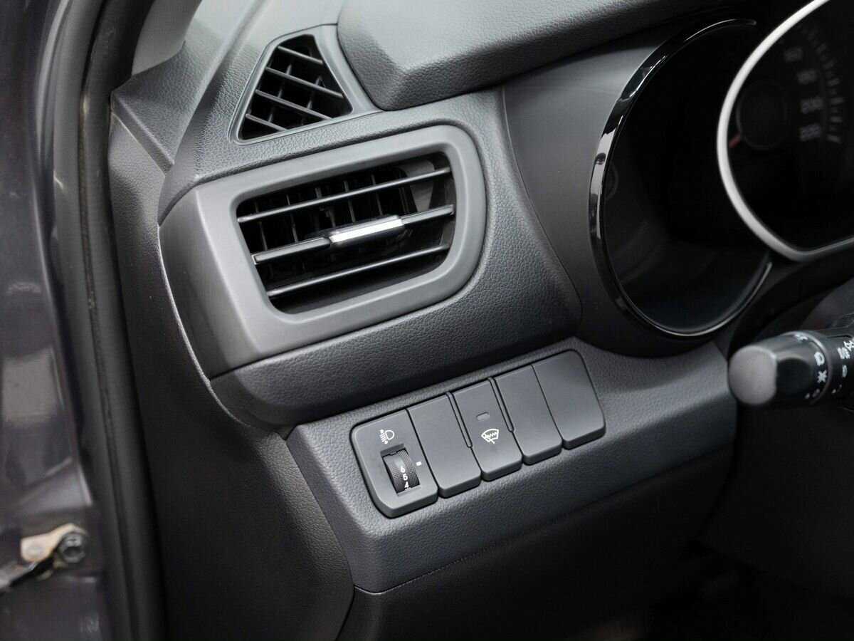 Kia Rio с пробегом — 2014 год. Фото: #16