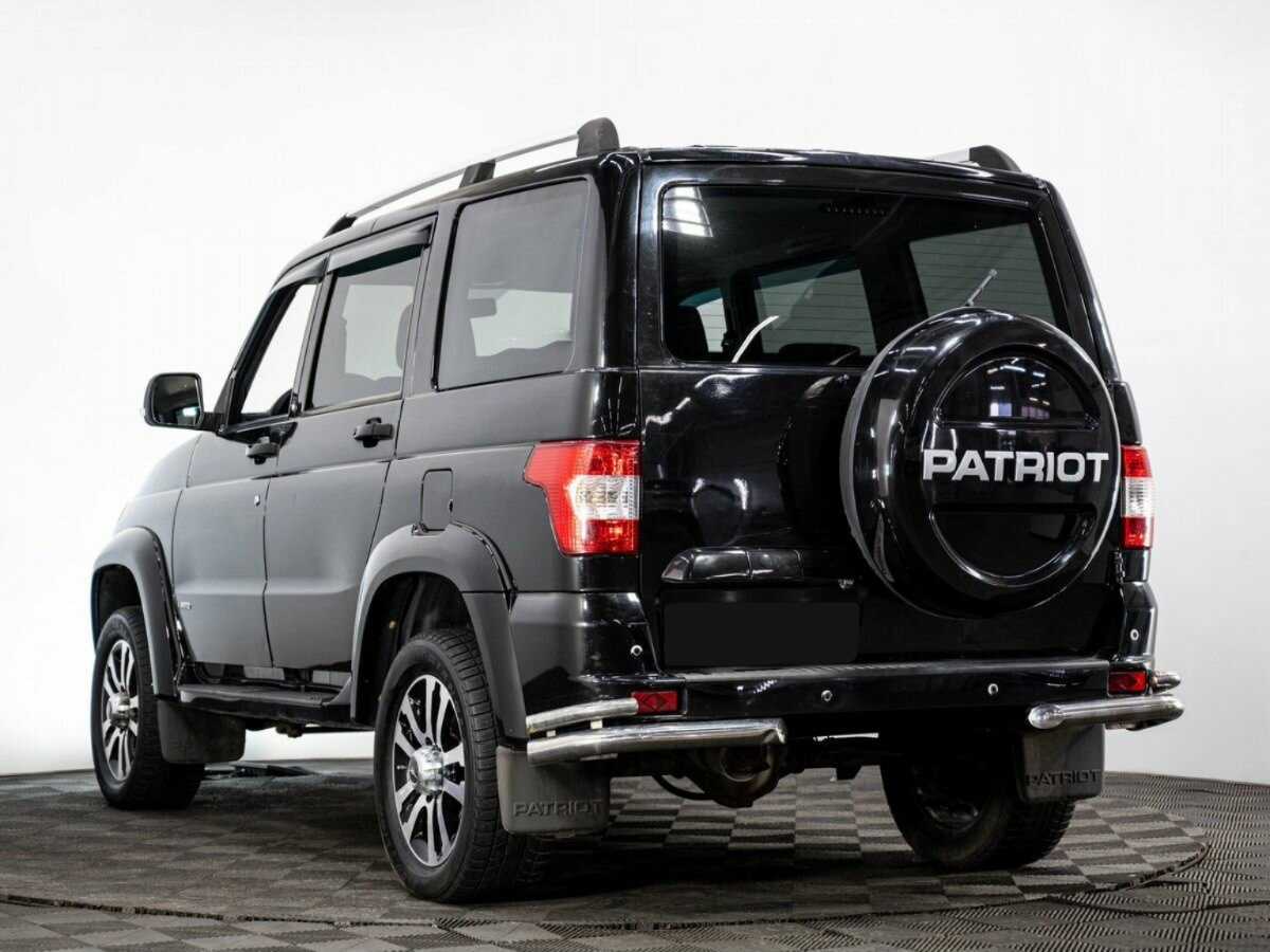 УАЗ Patriot с пробегом — 2015 год. Фото: #5