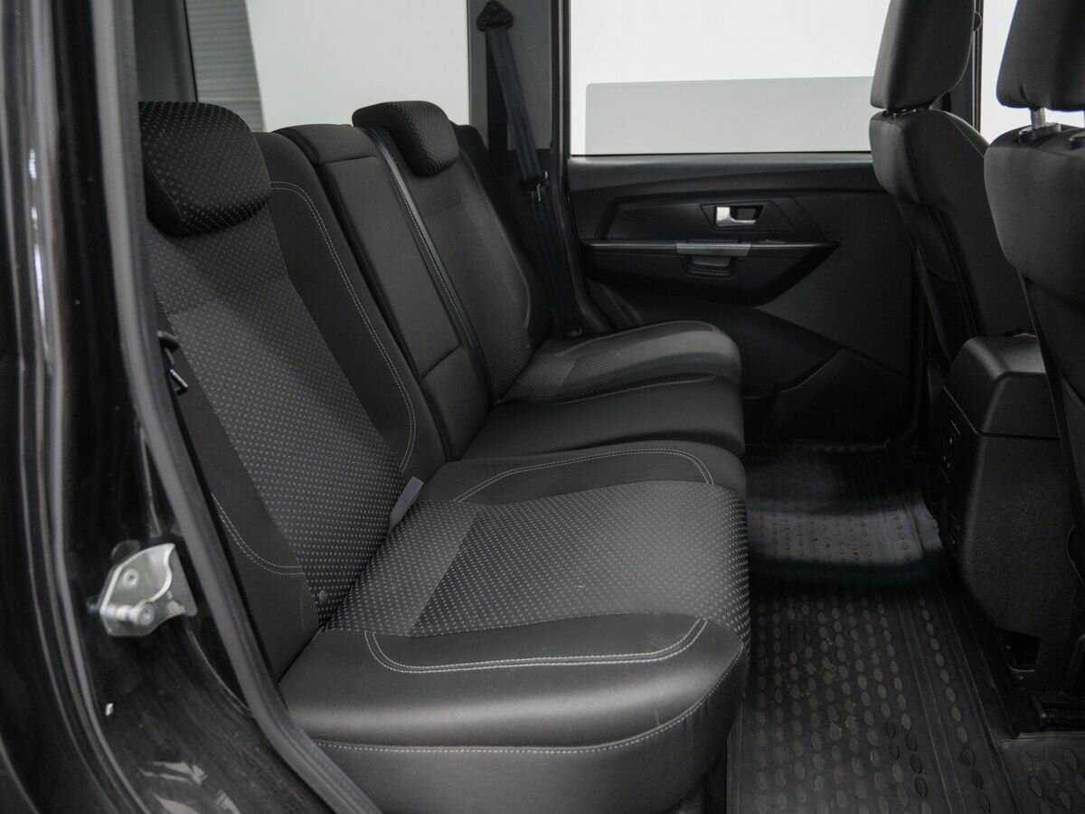 УАЗ Patriot с пробегом — 2015 год. Фото: #8