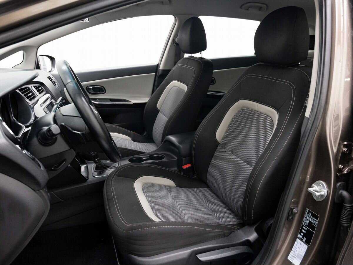 Kia Ceed с пробегом — 2013 год. Фото: #7