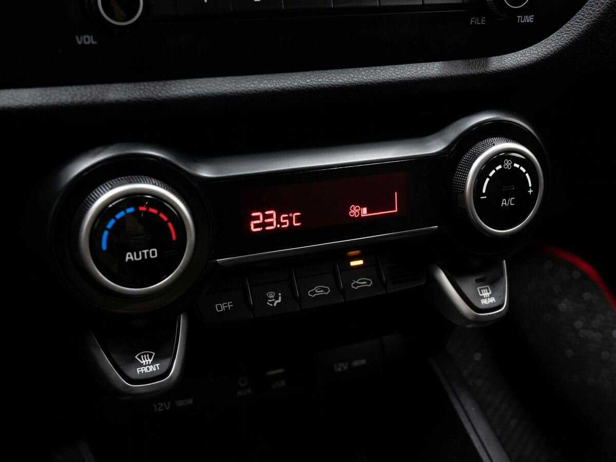 Kia Rio с пробегом — 2020 год. Фото: #22