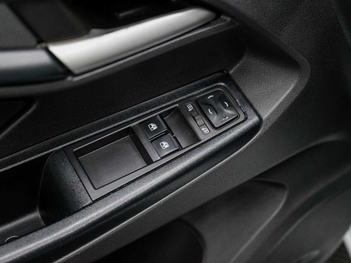 Lada (ВАЗ) Vesta с пробегом — 2019 год. Фото: #14