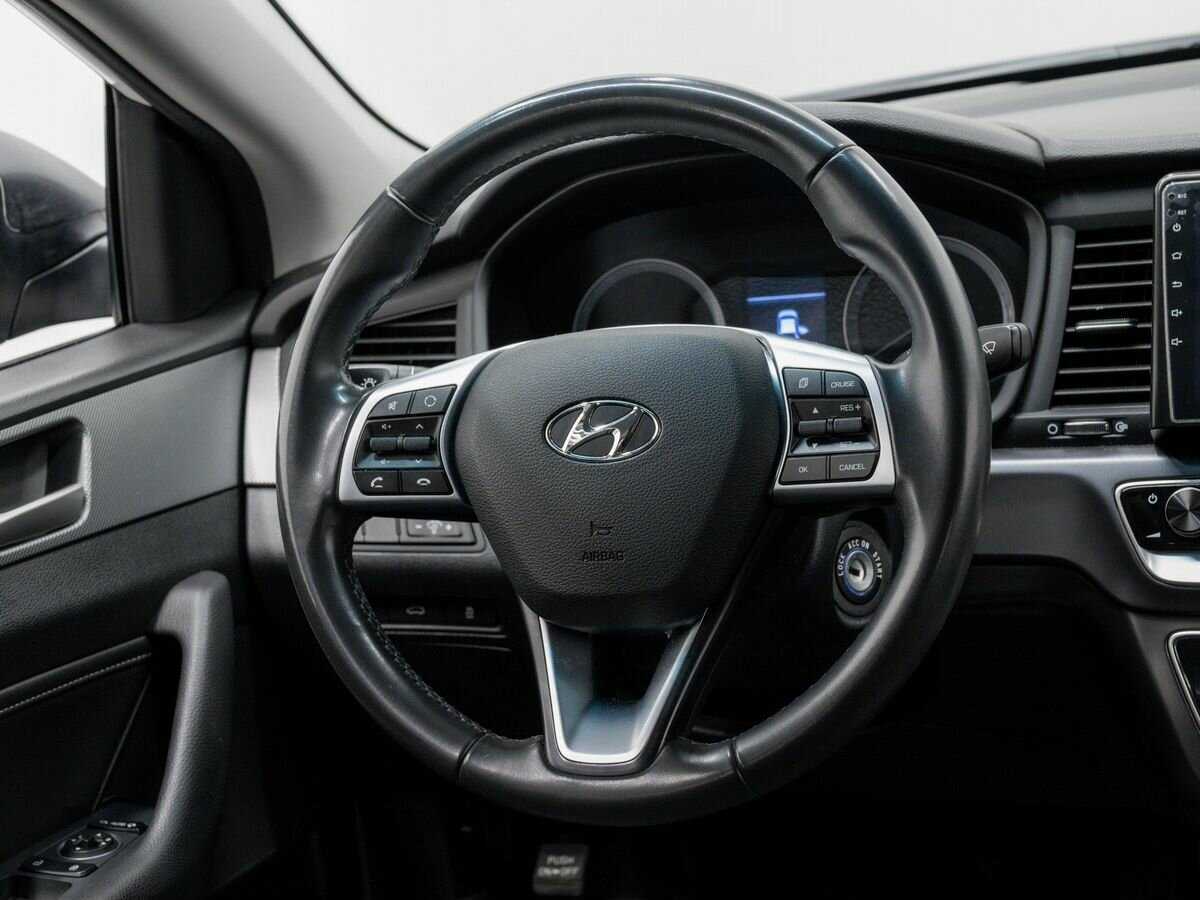 Hyundai Sonata с пробегом — 2019 год. Фото: #10