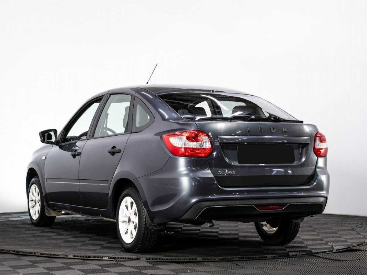 Lada (ВАЗ) Granta с пробегом — 2018 год. Фото: #5