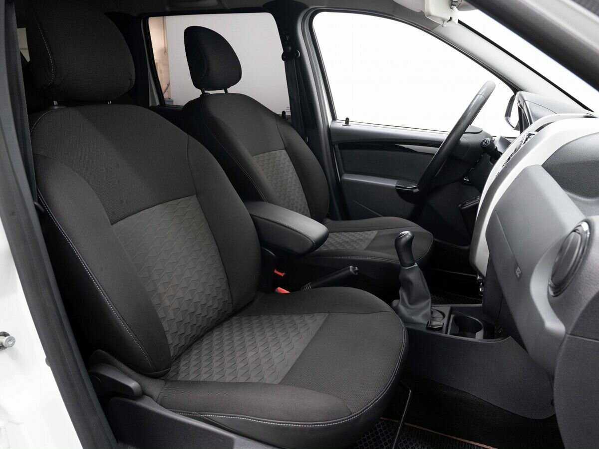 Lada (ВАЗ) Largus с пробегом — 2021 год. Фото: #11