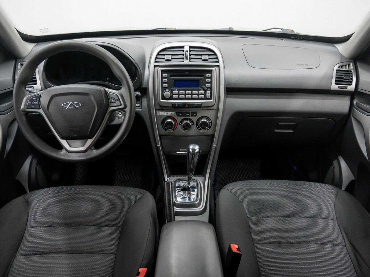 Chery Tiggo (T11) с пробегом — 2015 год. Фото: #9