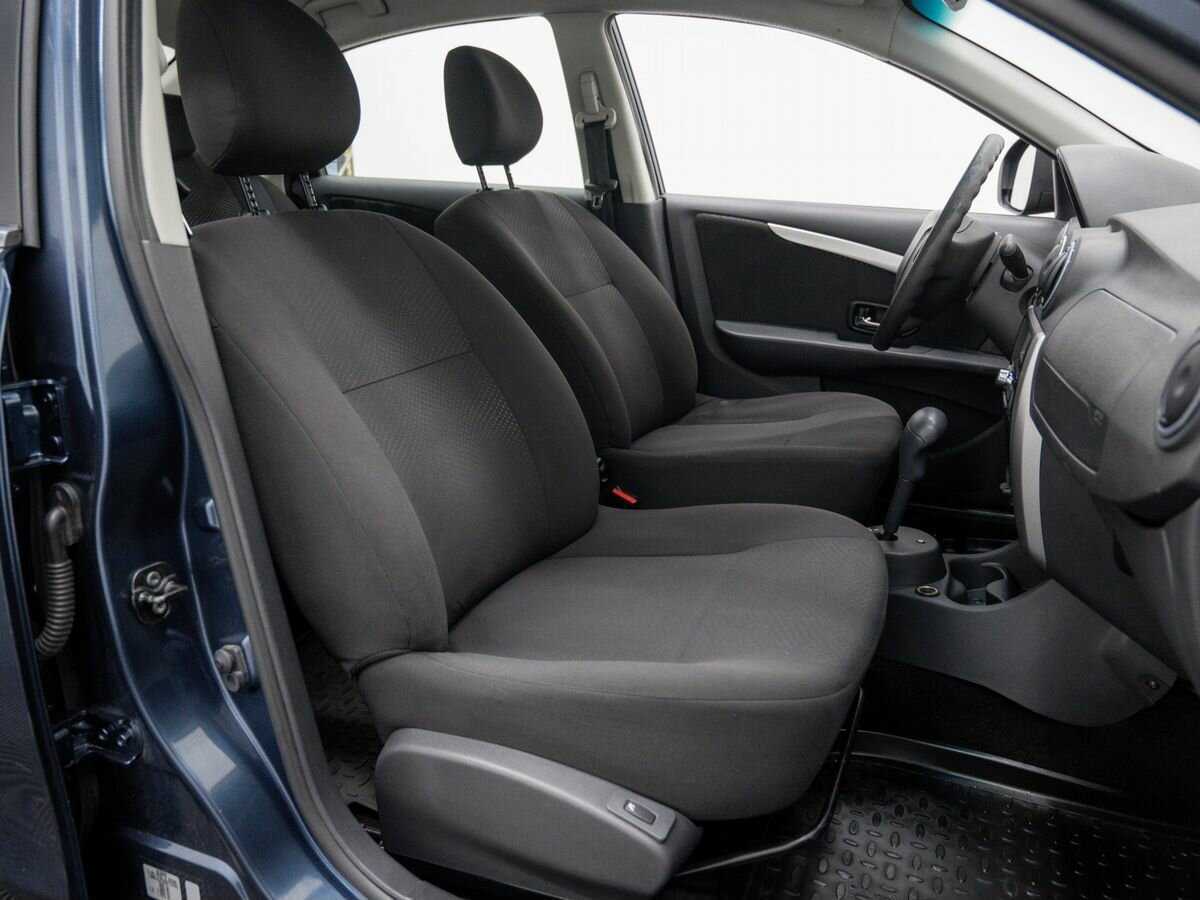 Nissan Almera с пробегом — 2013 год. Фото: #7