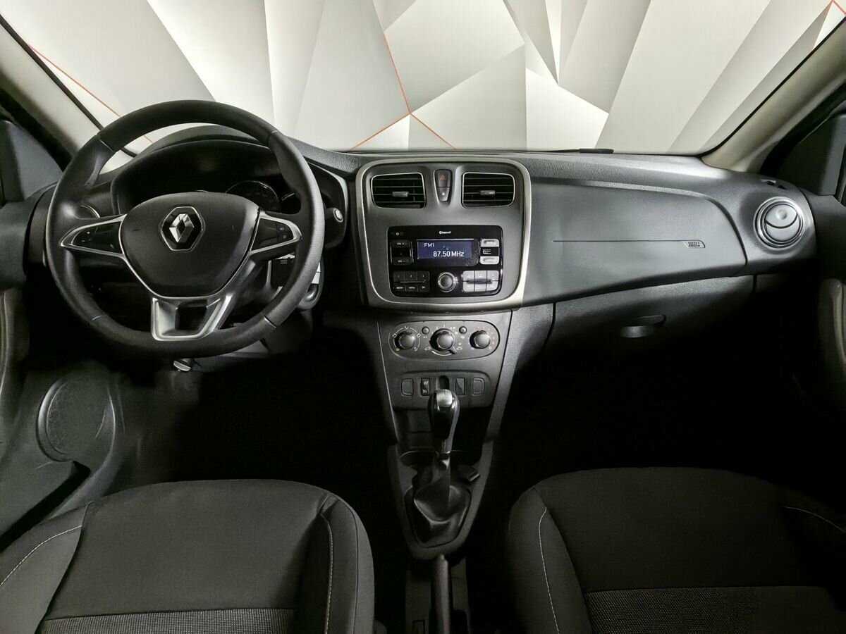 Renault Sandero с пробегом — 2019 год. Фото: #9