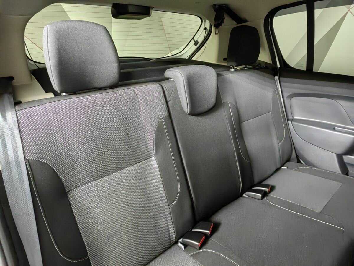 Renault Sandero с пробегом — 2019 год. Фото: #12