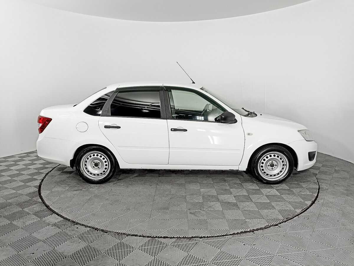 Lada (ВАЗ) Granta с пробегом — 2017 год. Фото: #3