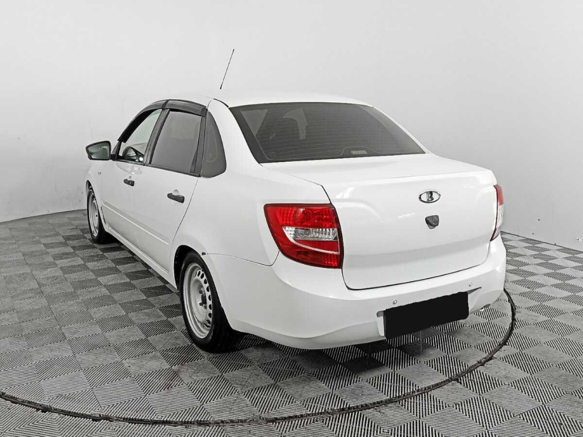 Lada (ВАЗ) Granta с пробегом — 2017 год. Фото: #6