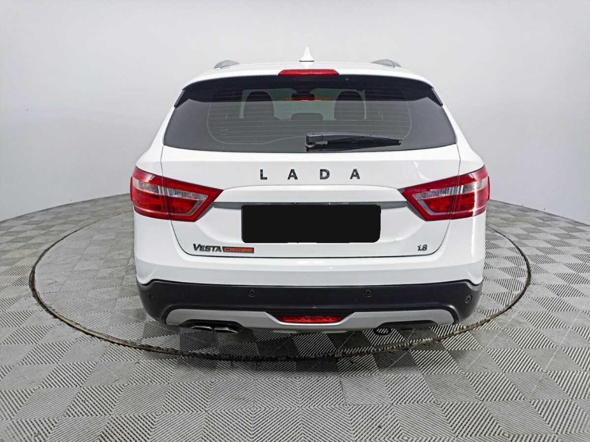 Lada (ВАЗ) Vesta с пробегом — 2017 год. Фото: #5