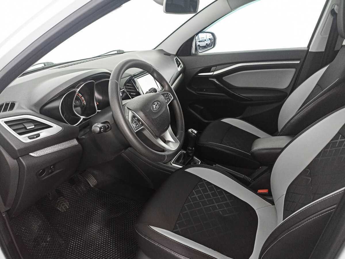 Lada (ВАЗ) Vesta с пробегом — 2017 год. Фото: #13