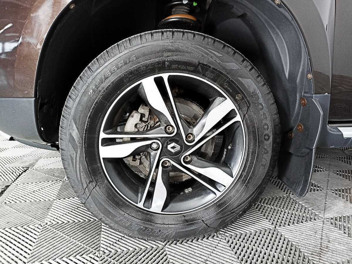 Renault Duster с пробегом — 2016 год. Фото: #17