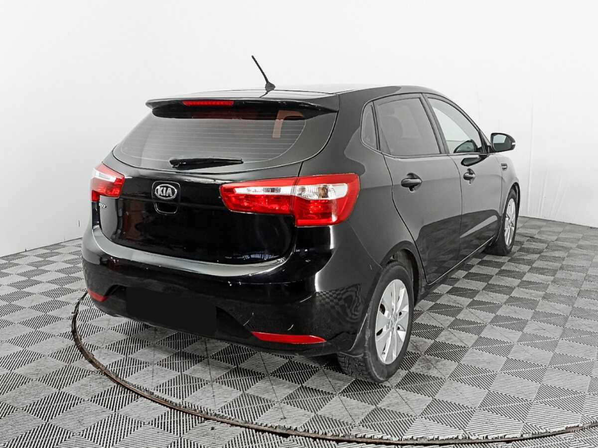 Kia Rio с пробегом — 2015 год. Фото: #3