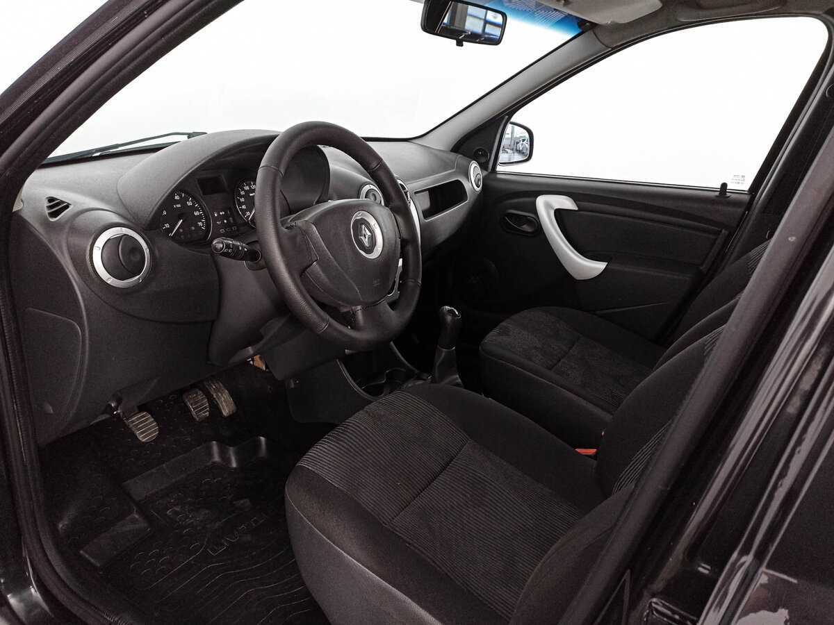 Renault Logan с пробегом — 2014 год. Фото: #13