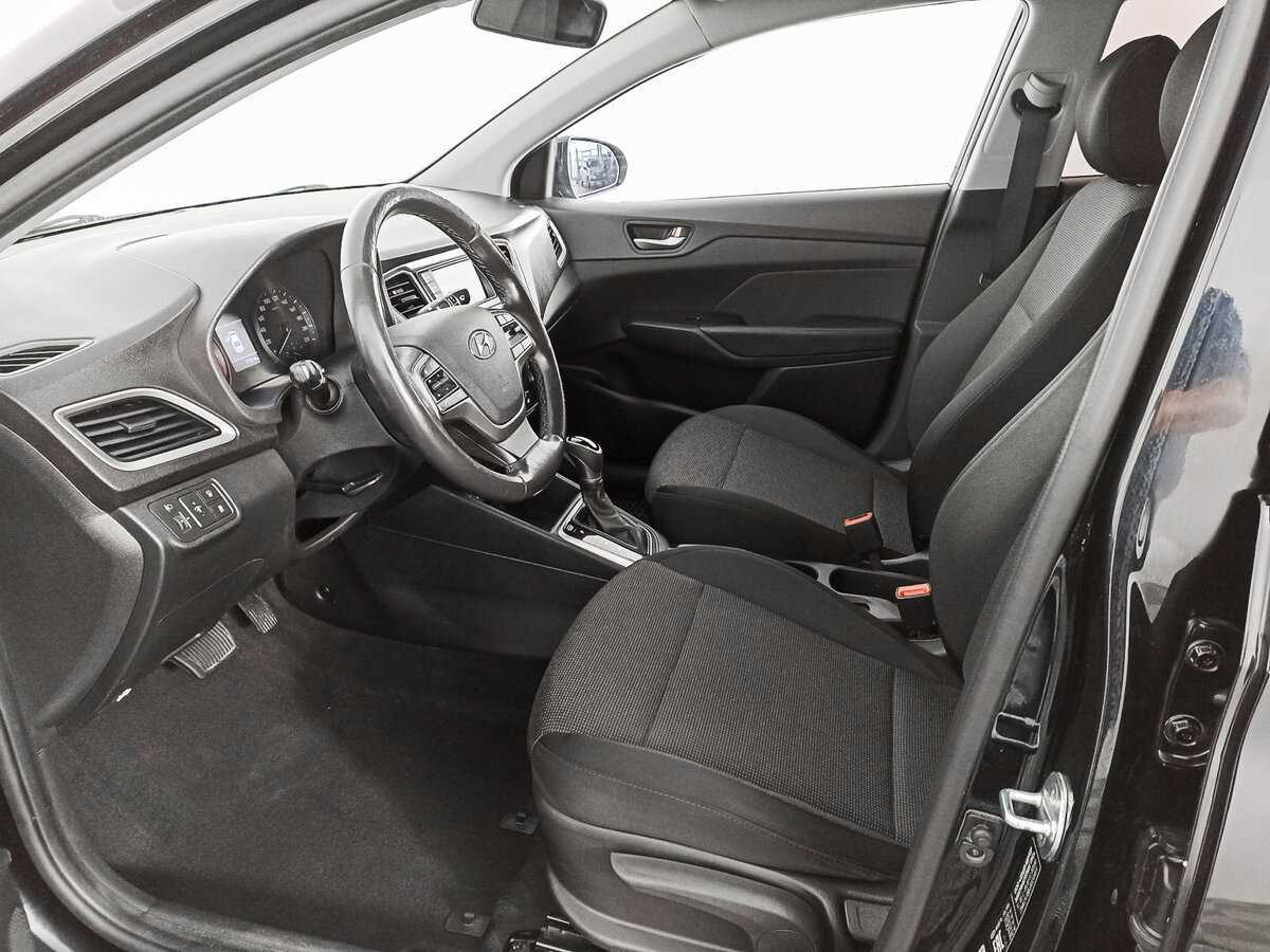 Hyundai Solaris с пробегом — 2017 год. Фото: #13