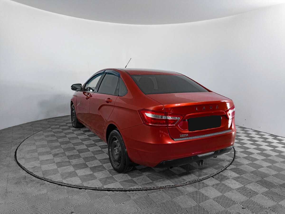 Lada (ВАЗ) Vesta с пробегом — 2017 год. Фото: #6