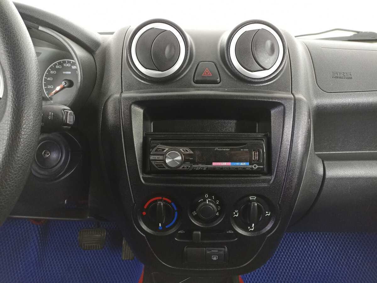 Lada (ВАЗ) Granta с пробегом — 2013 год. Фото: #12