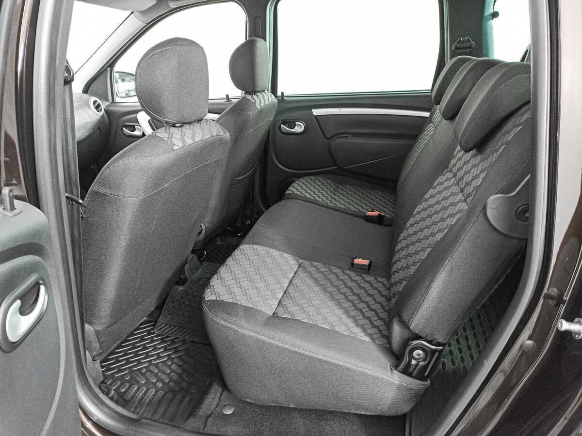 Lada (ВАЗ) Largus с пробегом — 2020 год. Фото: #6