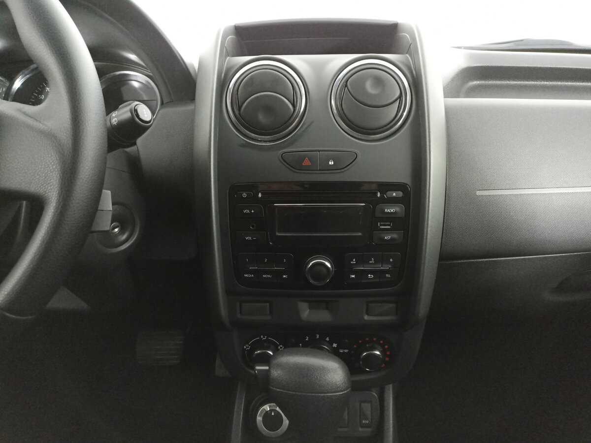 Renault Duster с пробегом — 2016 год. Фото: #12