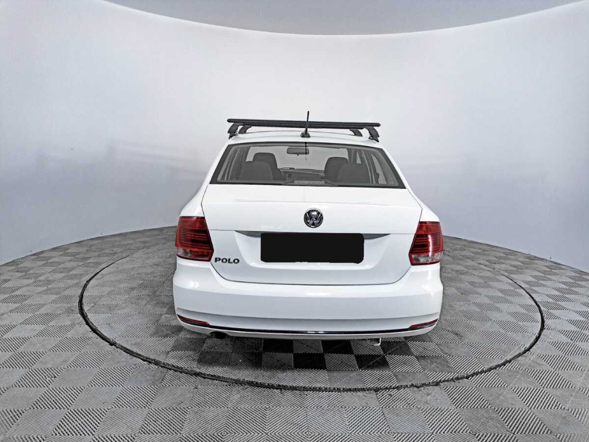 Volkswagen Polo с пробегом — 2017 год. Фото: #5